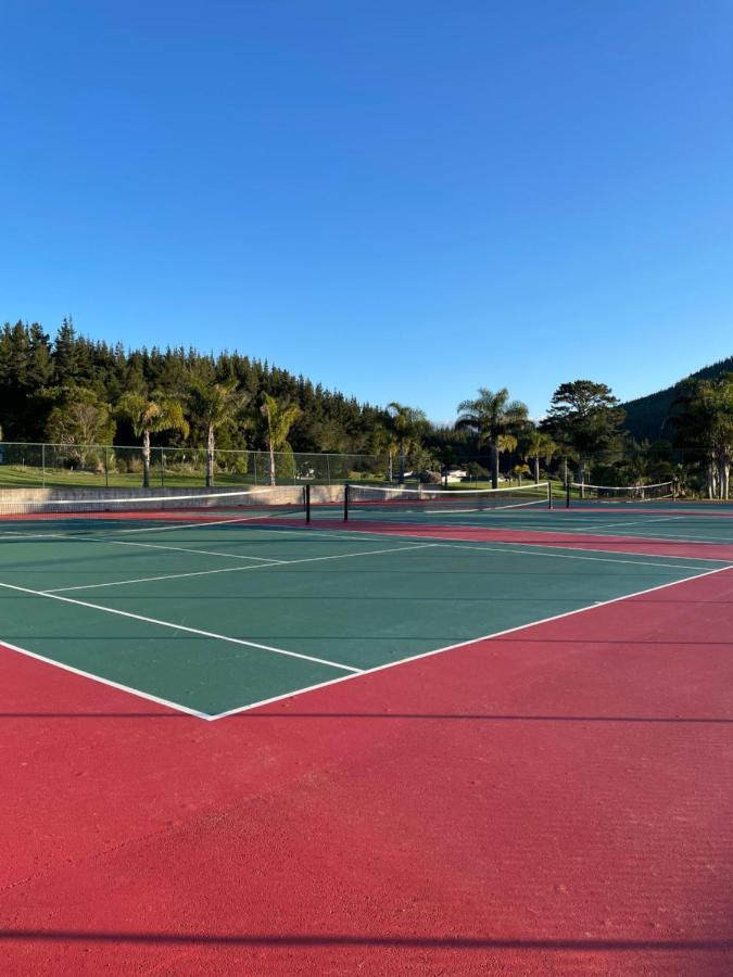 Pauanui Lakes - Golf Resort 外观 照片